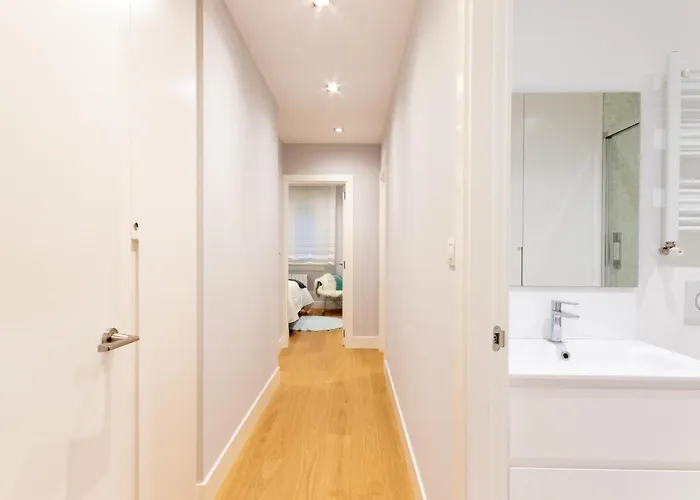 Urban Chic Moyua By Next Stop * 빌바오