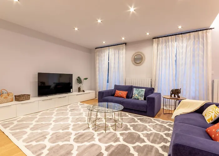 Urban Chic Moyua By Next Stop *